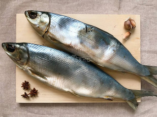 Щука (бабочка) холодного копчения: Сиг вяленый