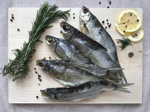 Щука (бабочка) холодного копчения: Вобла вяленая астраханская крупная