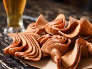 Сурские гренки Баварские колбаски (100 гр): Ресторанные гренки со вкусом стейка